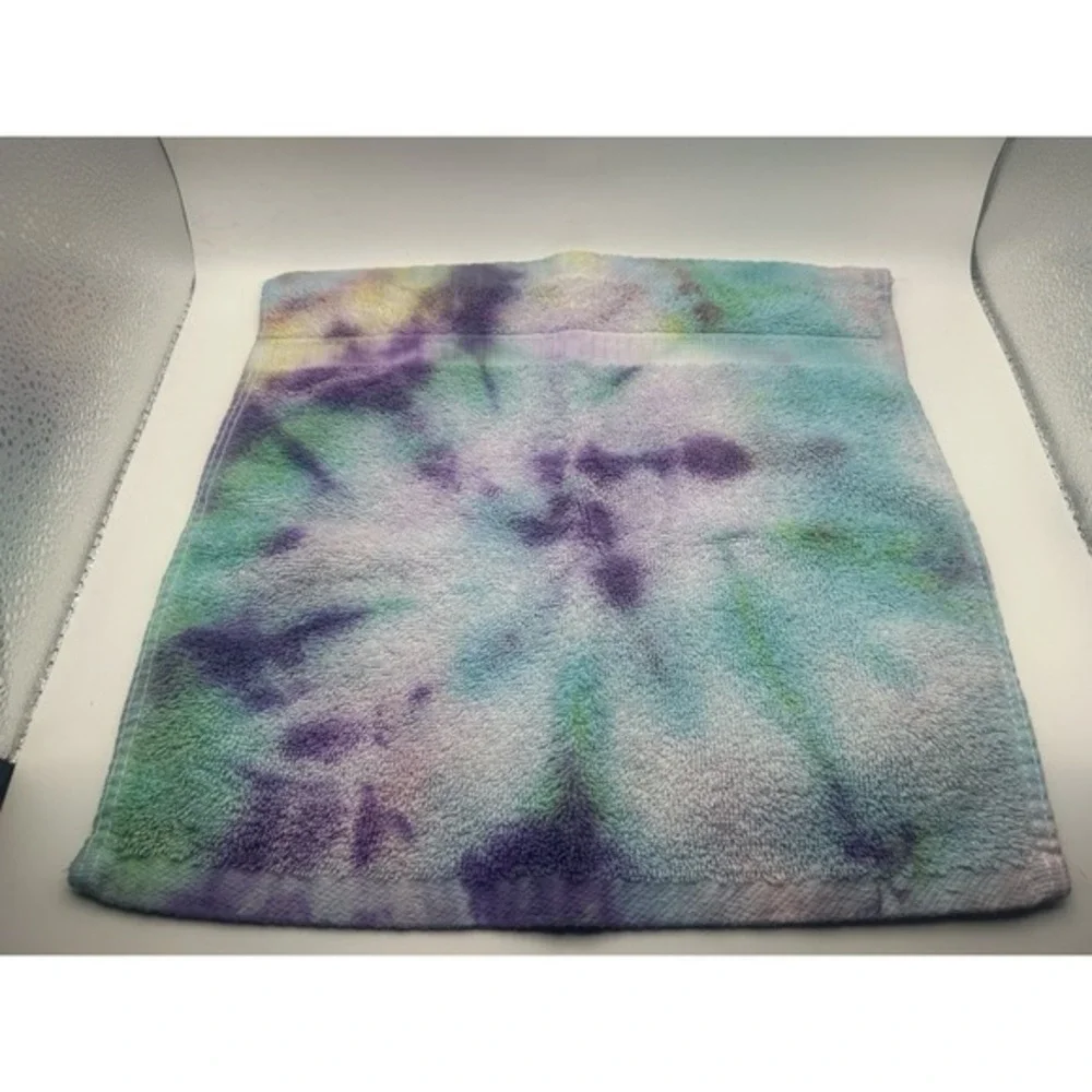 2-PC Hand Tie‎ Dye Upcycled Hand Towel & Wash Cloth